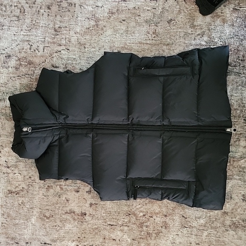 Banana Republic Puffer Vest